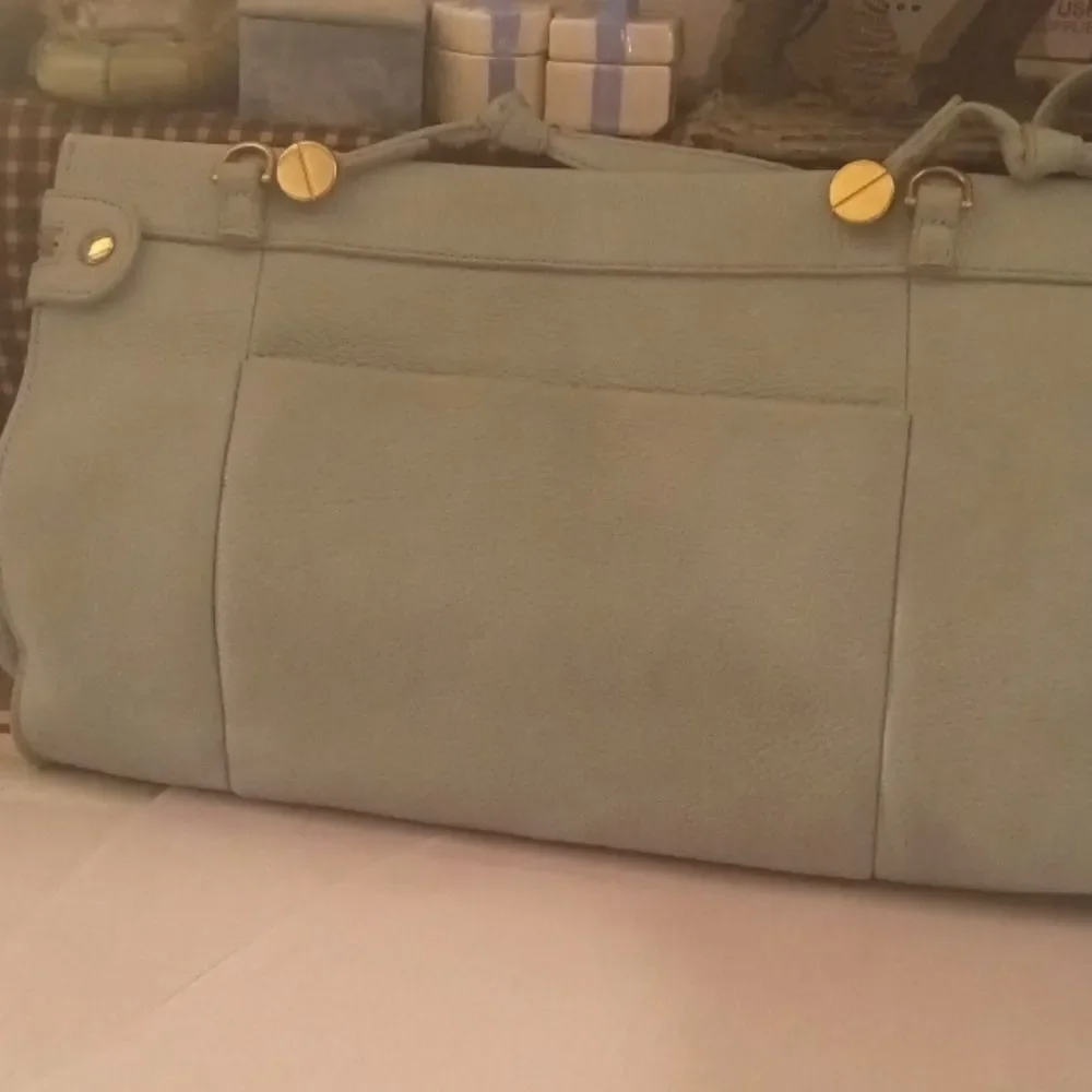 N/A large green